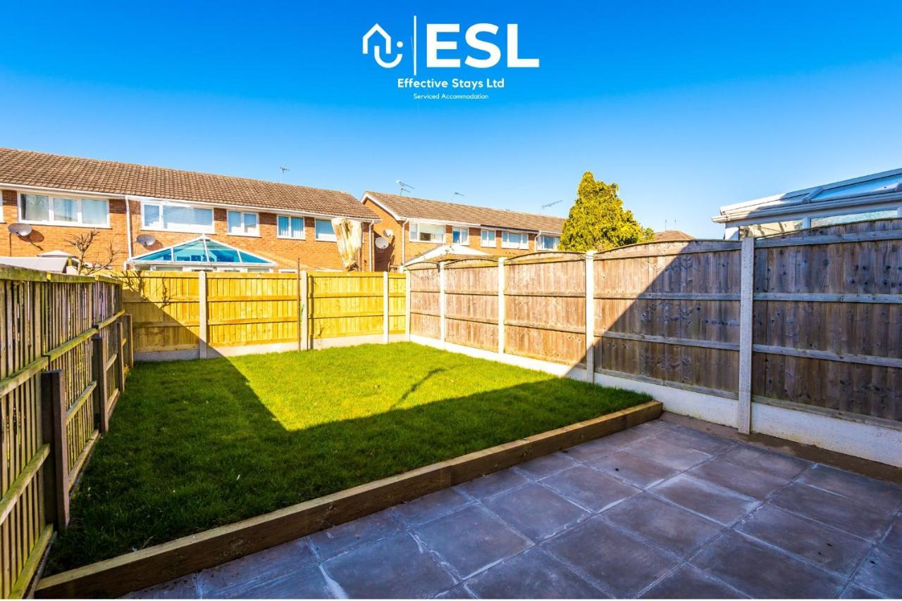 3 Bedroom House With Garden And Driveway Parking - Less Than 10 Mins From Chester City Centre Esterno foto
