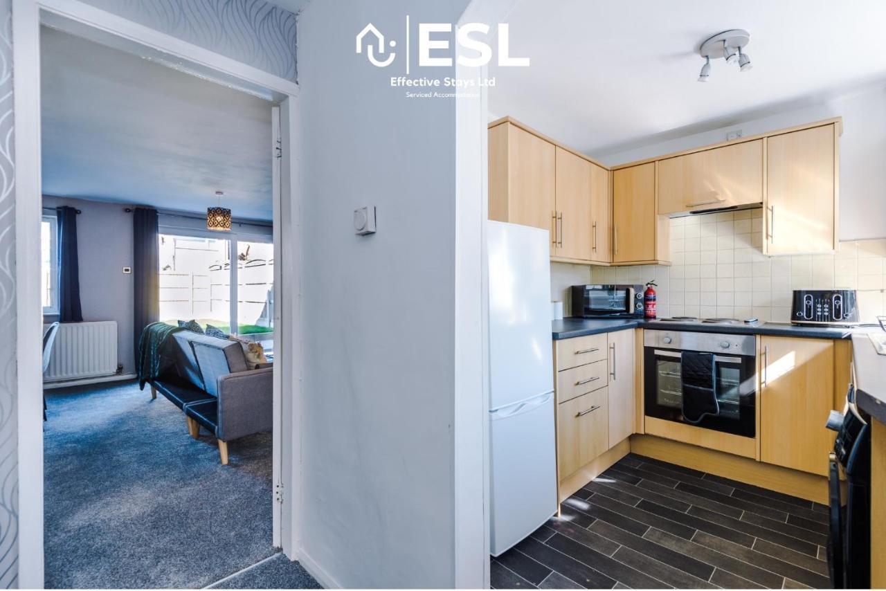 3 Bedroom House With Garden And Driveway Parking - Less Than 10 Mins From Chester City Centre Esterno foto