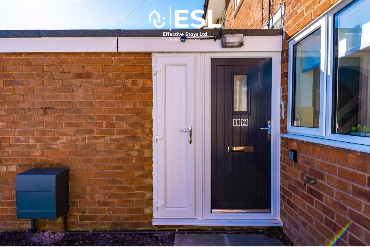 3 Bedroom House With Garden And Driveway Parking - Less Than 10 Mins From Chester City Centre Esterno foto